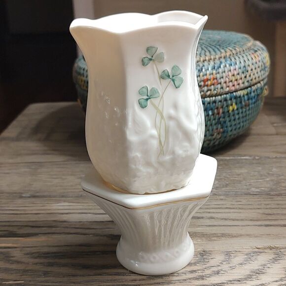 Belleek Doves of Peace 2-Piece Tea Light Holder - Picture 10 of 10